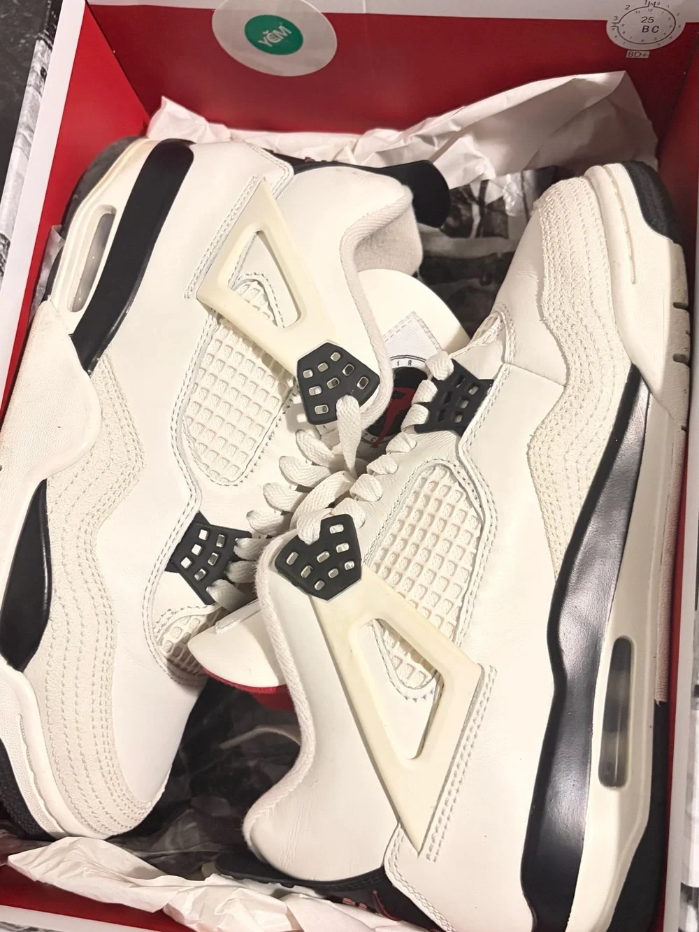 Jordan Air Jordan 4 Retro OG FC — White, Black, Red